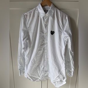 COMME DES GARÇONS PLAY- crisp white dress shirt EUC no flaws sz M